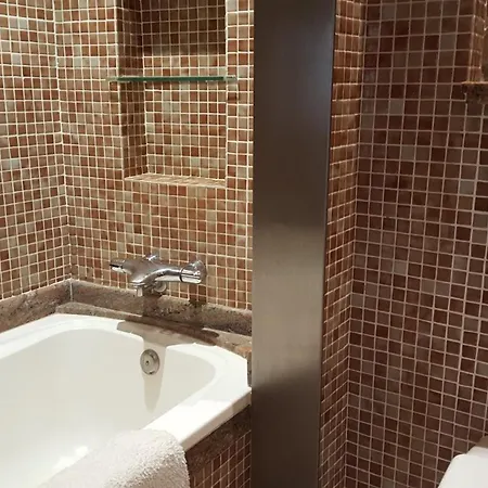 Sleepin * ז'ירונה